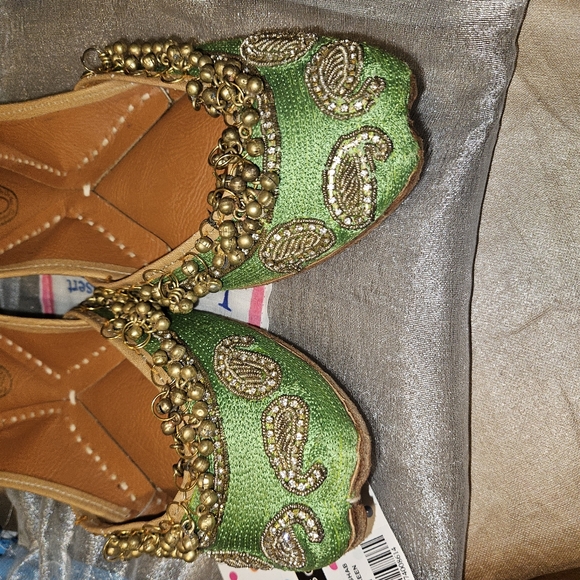 Gretchen Scott Jingle Jangle Shoes Women's 41, or 10.5. Good for costumes. - Picture 10 of 12